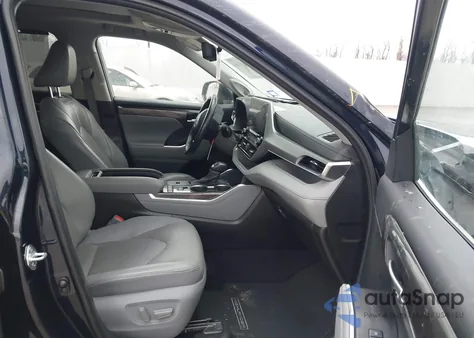 2021 Toyota Highlander Platinum from USA, damaged, VIN 5TDFZRAH9MS060693